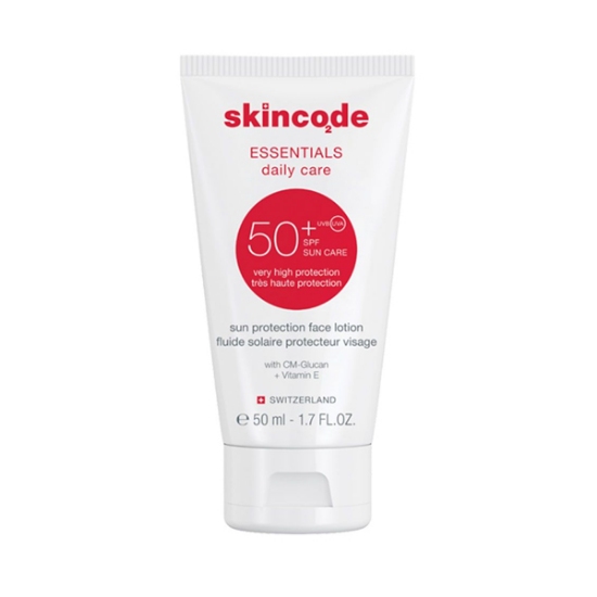 لوسیون ضد آفتاب بی‌رنگ فاقد چربی +SPF50 اسکین کد حجم 50 میلی لیتر